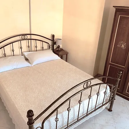 - Cyclists & Bikers - Con Bagno Privato-parcheggio Interno Per Moto E Bici -energetic Breakfast Extra Bed & Breakfast