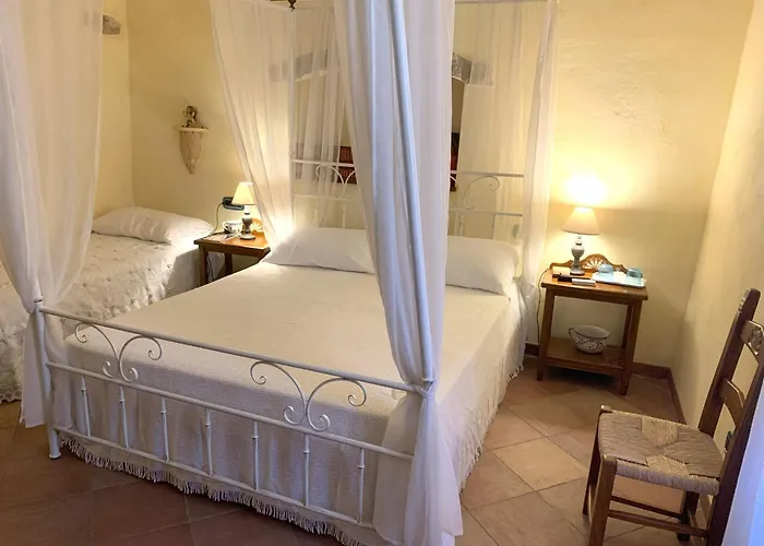 B &b - Un Piccolo Hotel- Con Bagno Privato-parcheggio Interno Per Moto E Bici -energetic Breakfast Extra